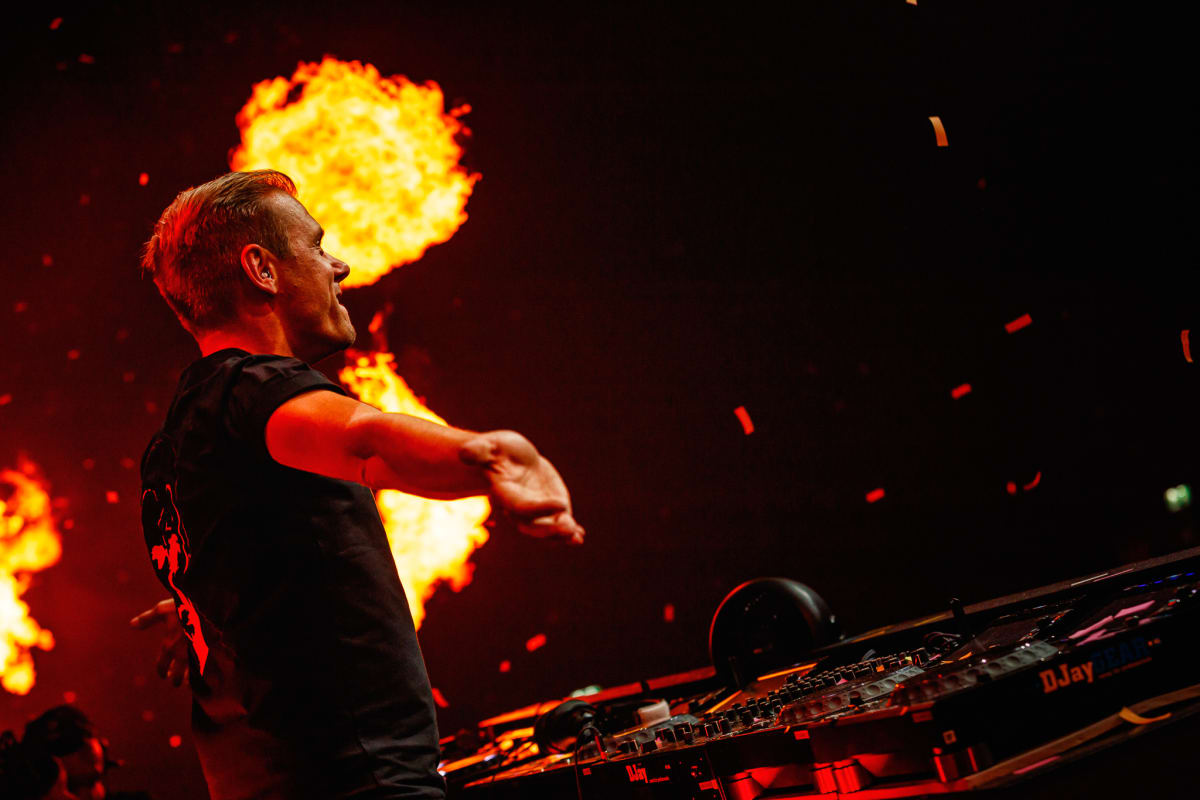 Armin van Buuren Announces Release Date of 9th Studio Album, “Breathe In”