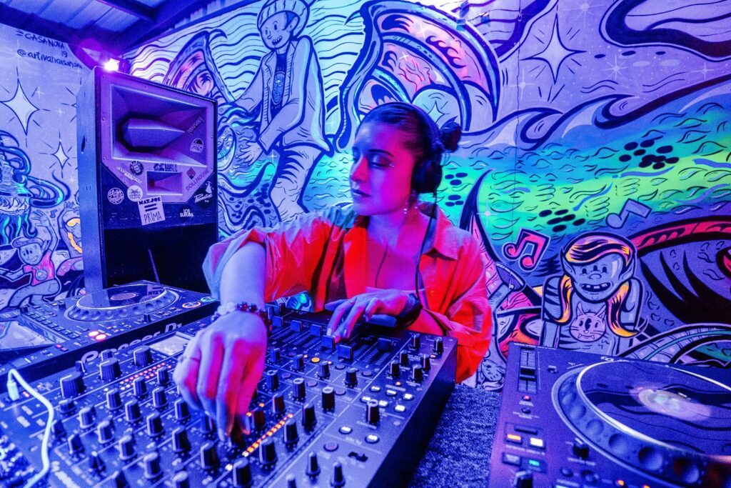 No Tax on Tips: What DJs, Musicians and Creators Need to Know Now