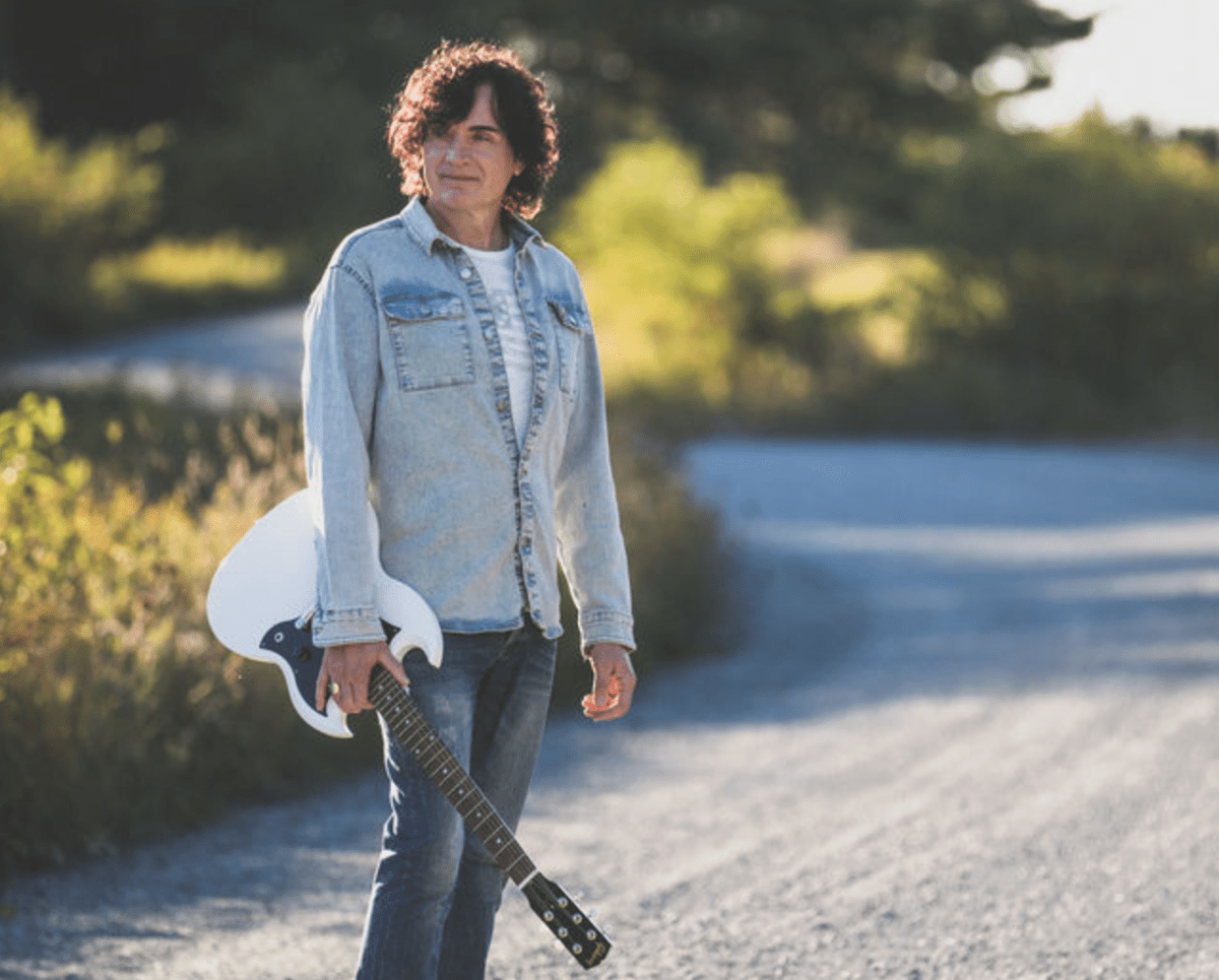 Jon Mullane Gives Us Wistful Memories With New Single, ‘Remember In November’